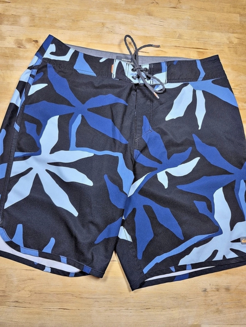 Quiksilver Waterman Collection Abstract Board Shorts in Black & Blue Like New